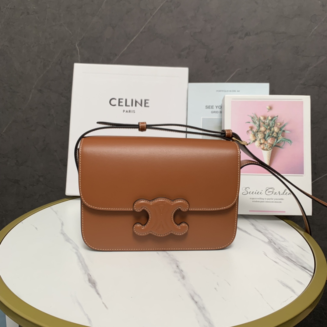 CELINE 新品上线2022新款～浮雕凯旋门中号