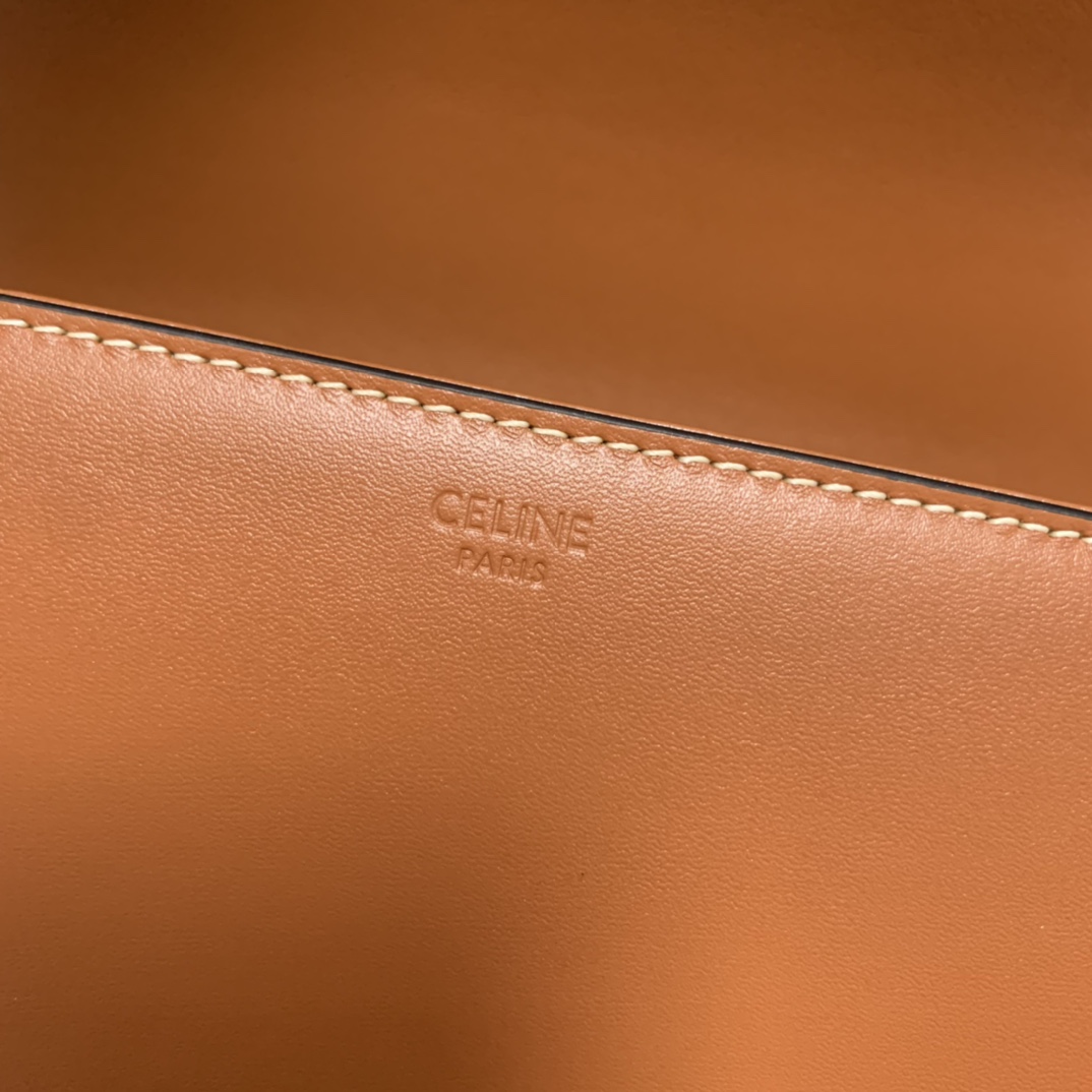 CELINE 新品上线2022新款～浮雕凯旋门中号