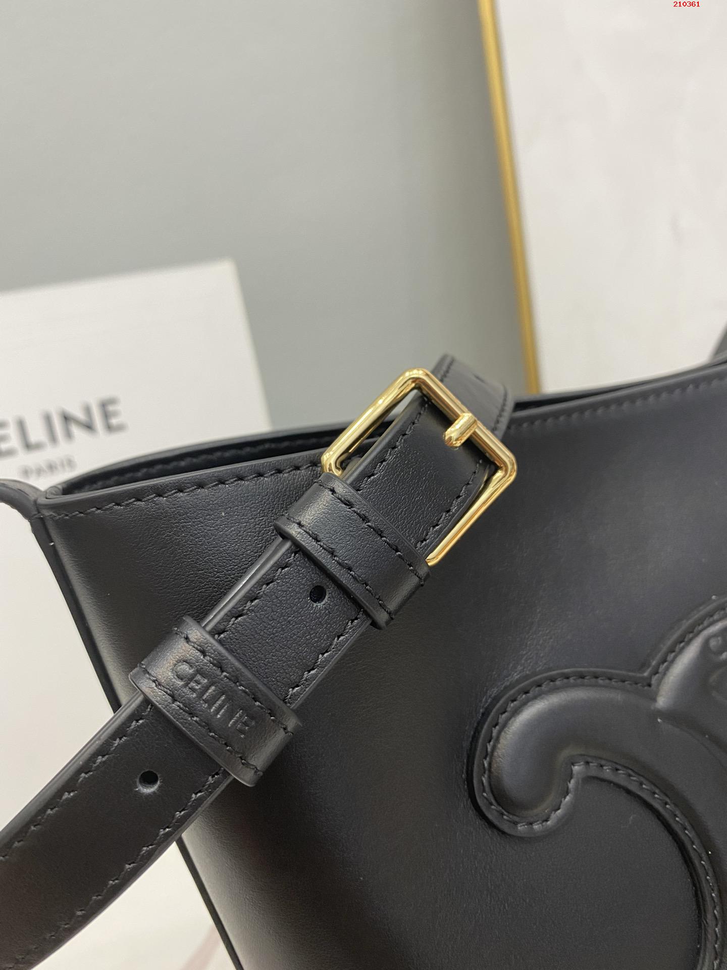 【CL家】新品 CUIR TRIOMPHE 牛皮水桶包