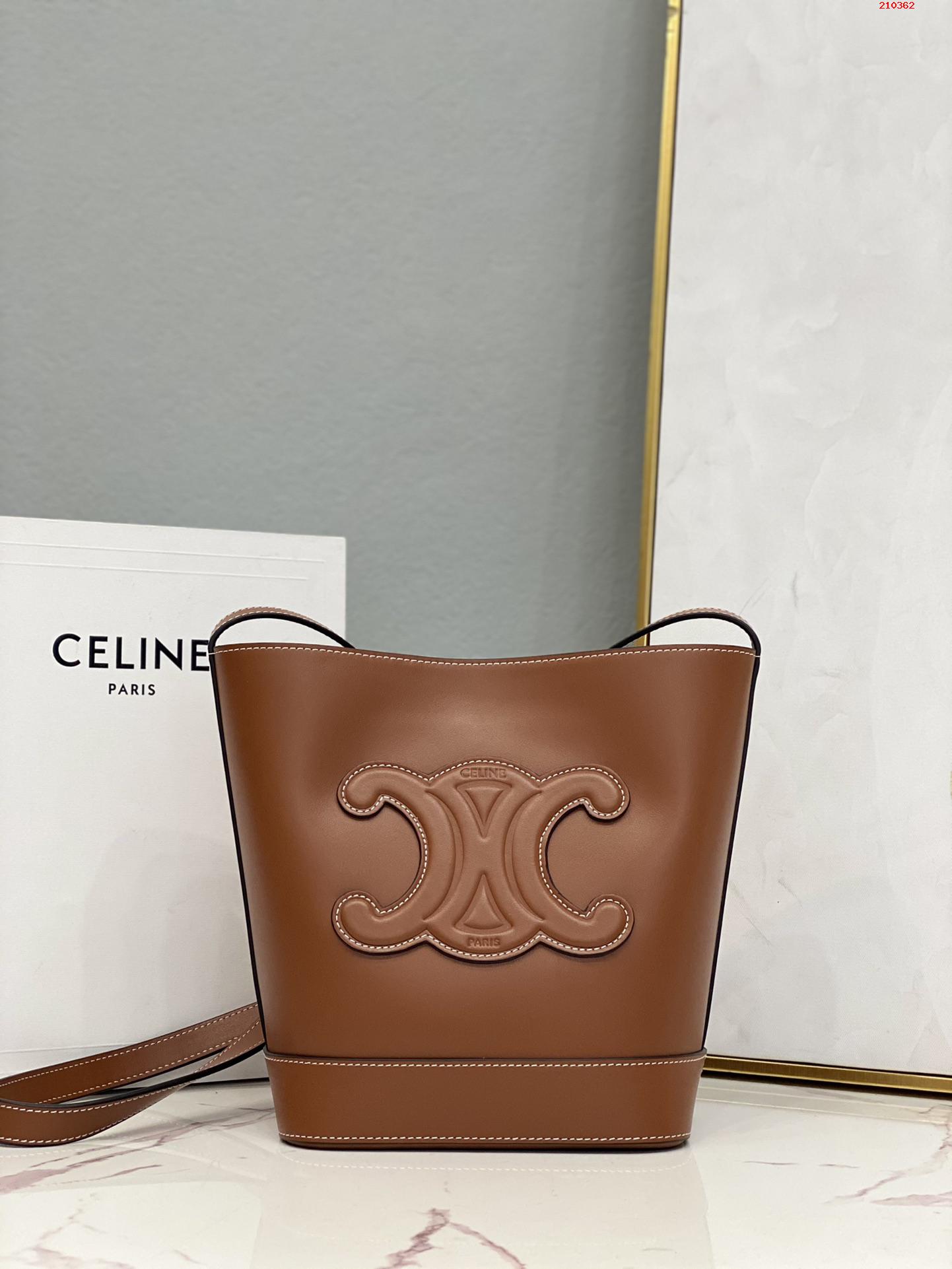 【CL家】新品 CUIR TRIOMPHE 牛皮水桶包