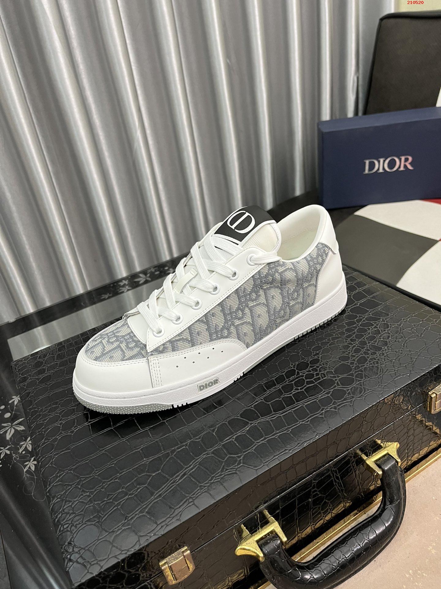 【Dior】迪奥新款高端精品，男士时尚休闲鞋