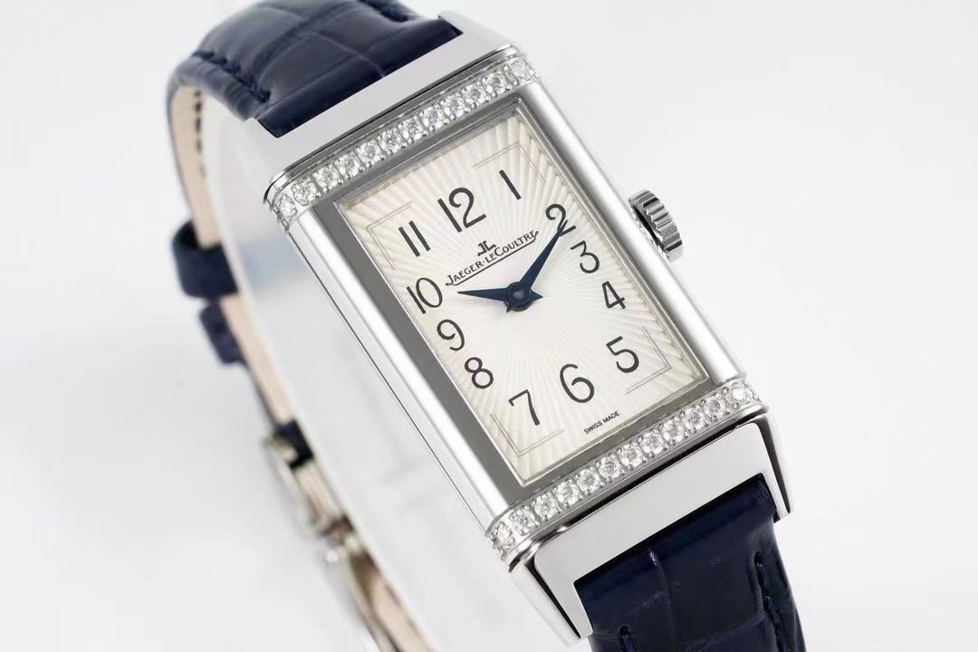  『纤长优雅 珠宝华彩』 积家Jaeger LeCoultre-翻转系列 Q3288420 （Q3288560勃艮第红REVERSO ONE ）女士石英表