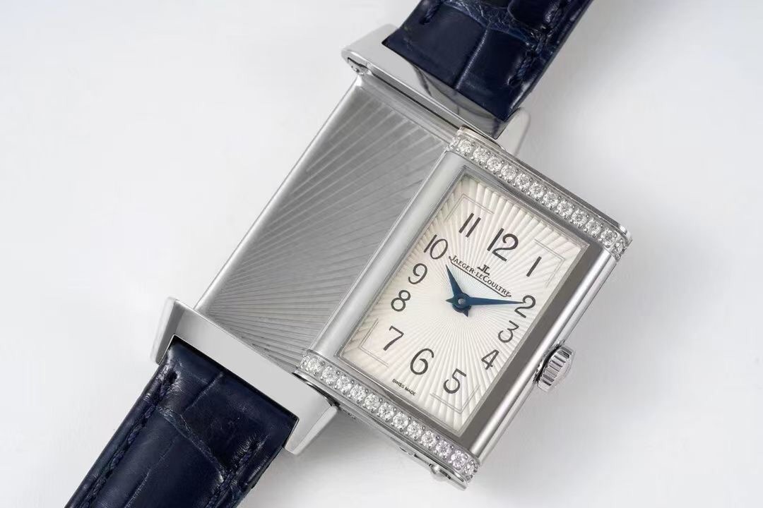  『纤长优雅 珠宝华彩』 积家Jaeger LeCoultre-翻转系列 Q3288420 （Q3288560勃艮第红REVERSO ONE ）女士石英表