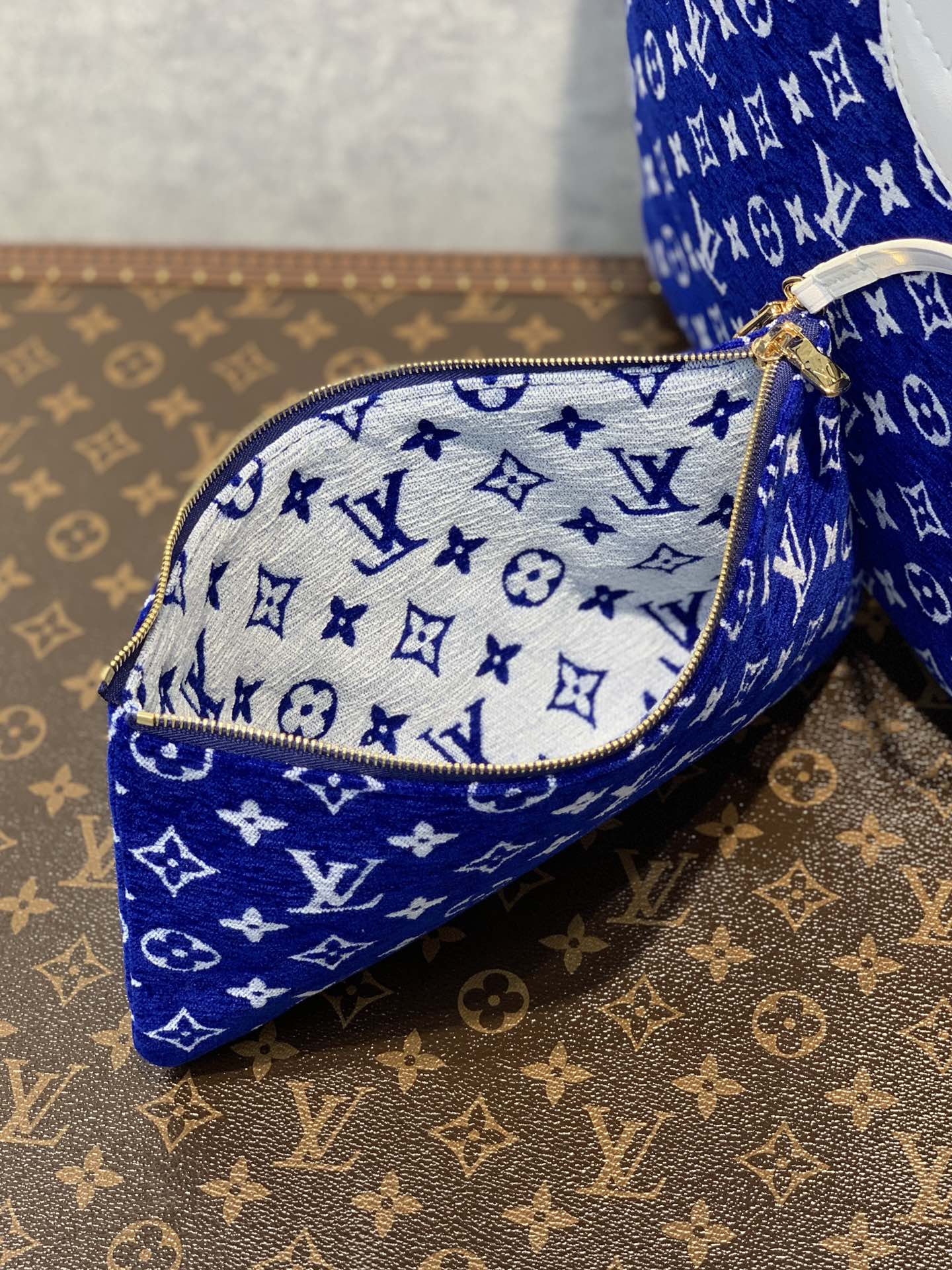 M46220蓝色 运动版Neverfull MM包