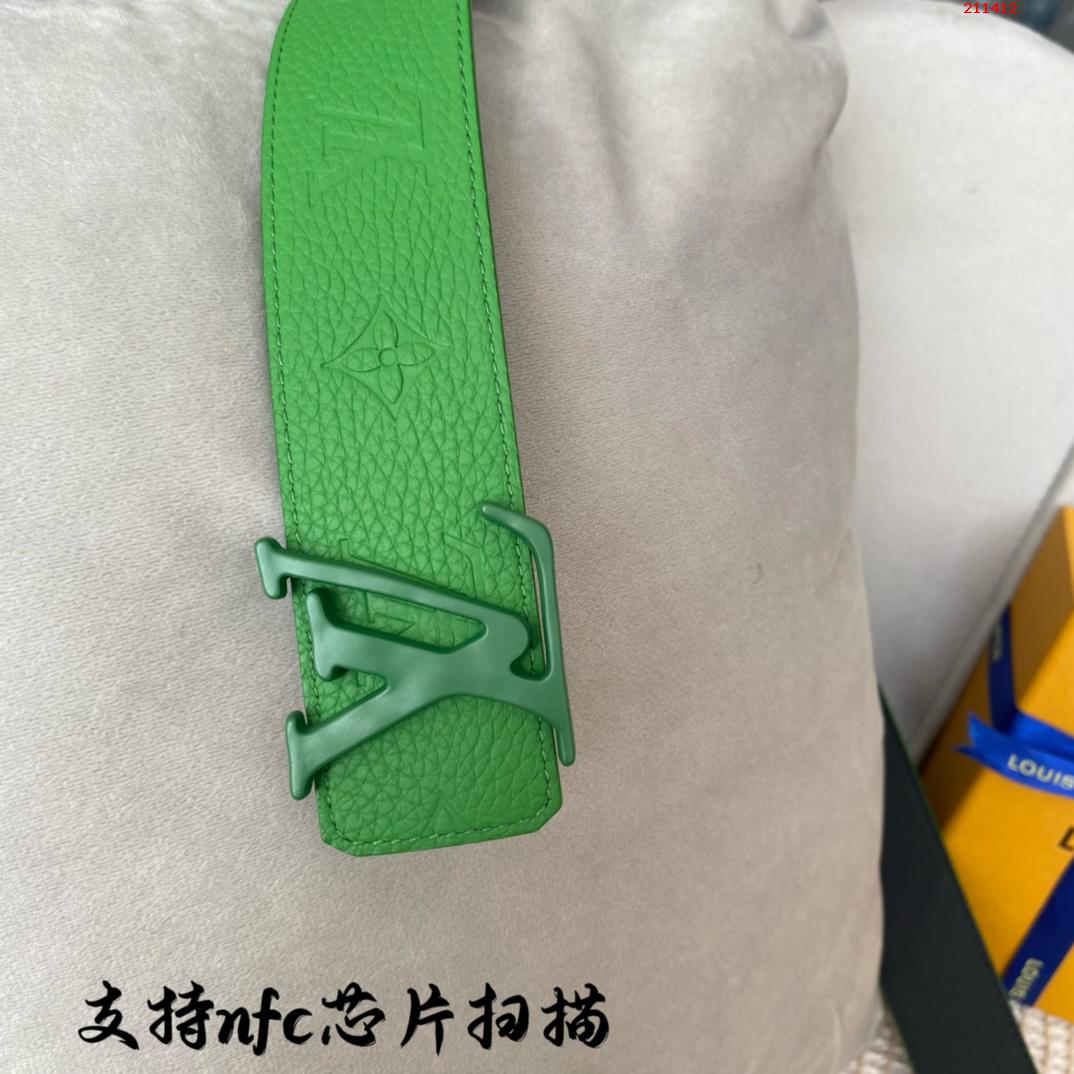 LV.路易威登  40mm宽度 可双面使用