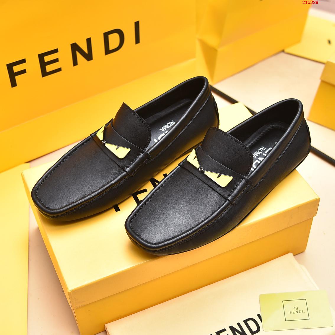  【FENDI  芬迪 】2⃣️0⃣️2⃣️2⃣️年新米兰男时装懒人走秀款✅时尚休闲豆豆鞋