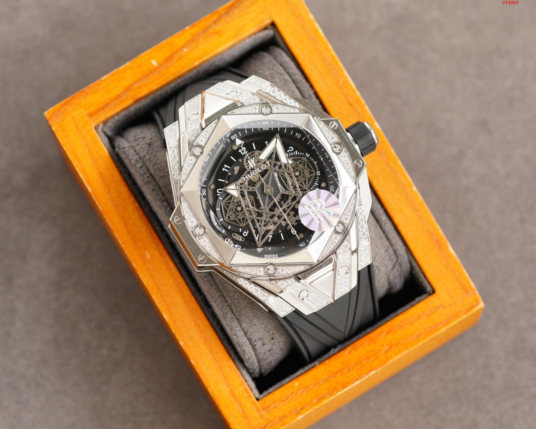 R厂出品 Hublot 宇舶 全新Big Bang Sang Bleu II 刺青腕表  