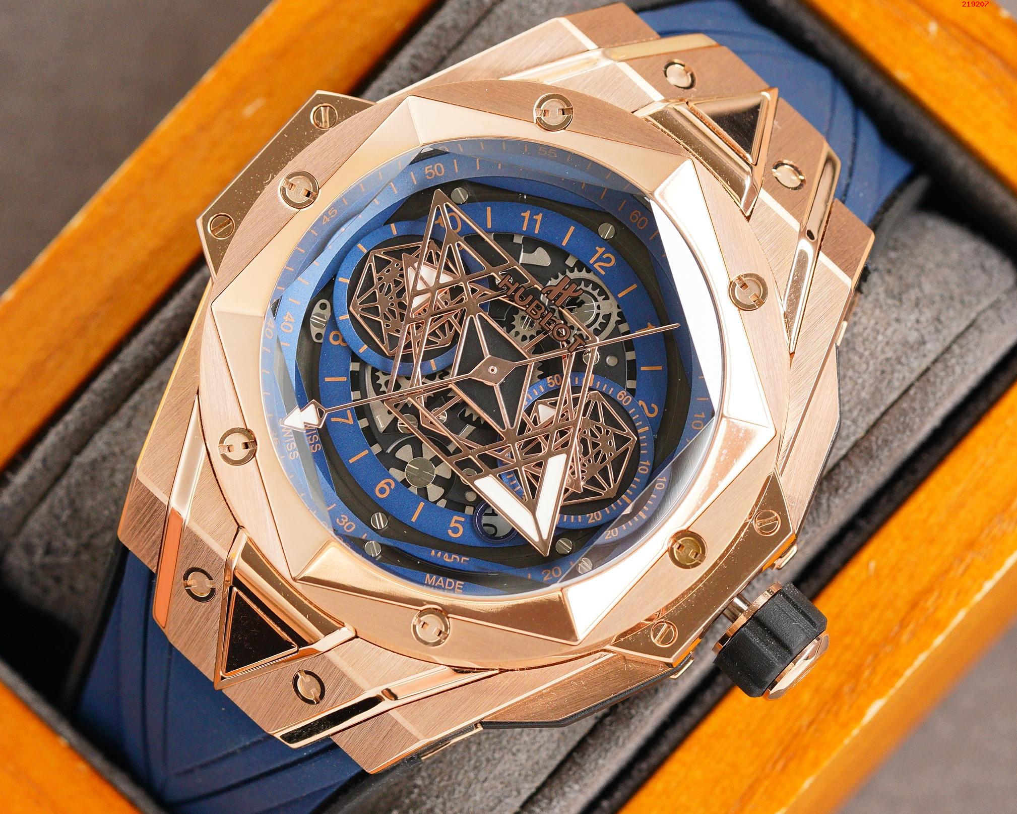 R厂出品 Hublot 宇舶 全新Big Bang Sang Bleu II 刺青腕表  