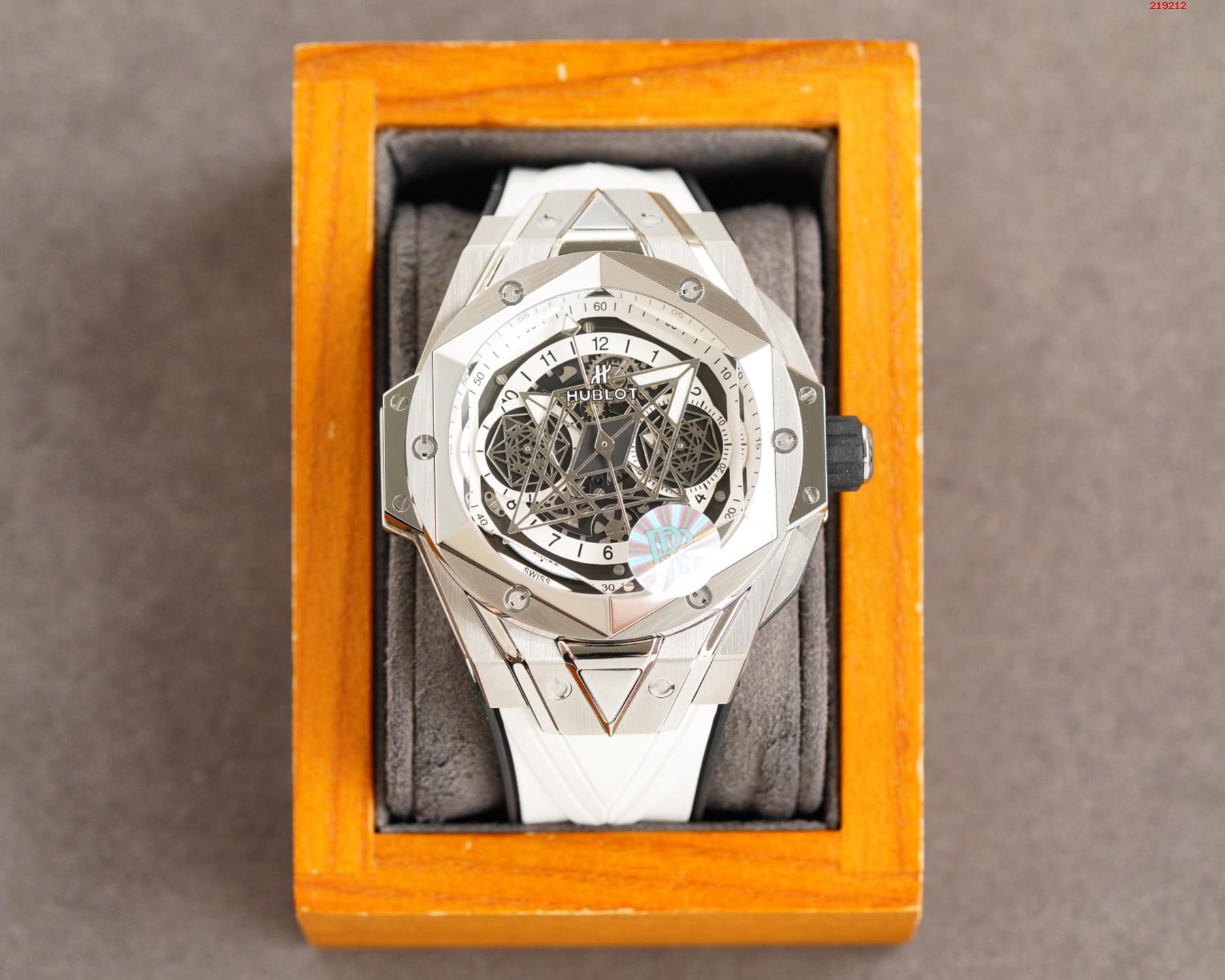 R厂出品 Hublot 宇舶 全新Big Bang Sang Bleu II 刺青腕表  