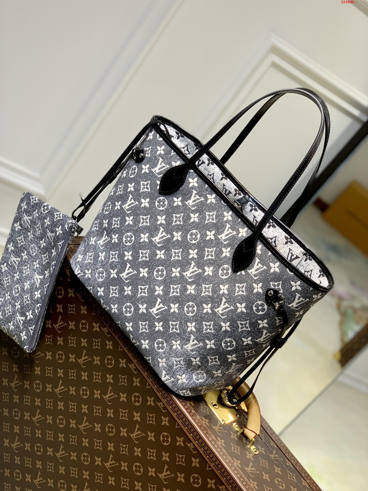 M21465本款 Neverfull 中号手袋