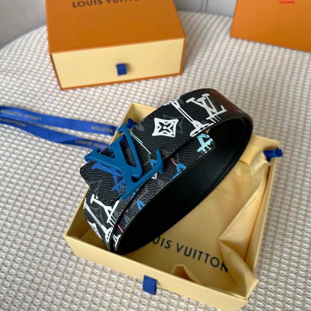 -LV Shape 双面腰带为 LV Shape 