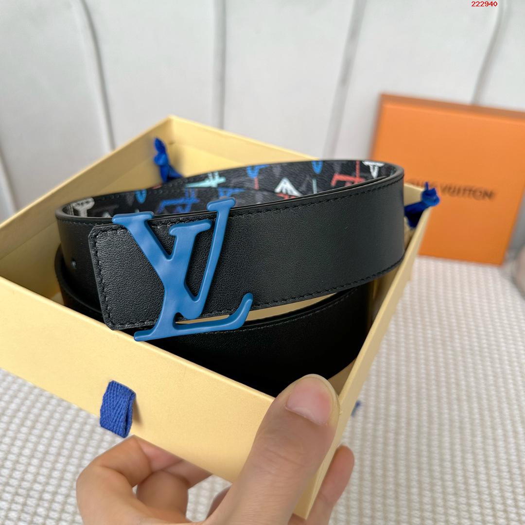 -LV Shape 双面腰带为 LV Shape 