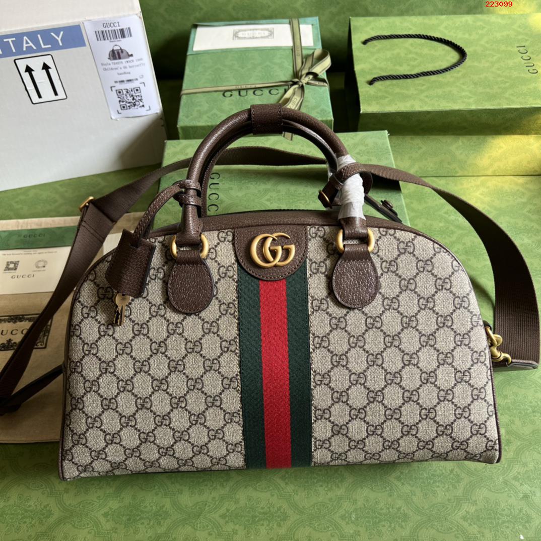    配全套原厂绿色礼品袋 Gucci Savoy系列中号保龄球包 型号 723309