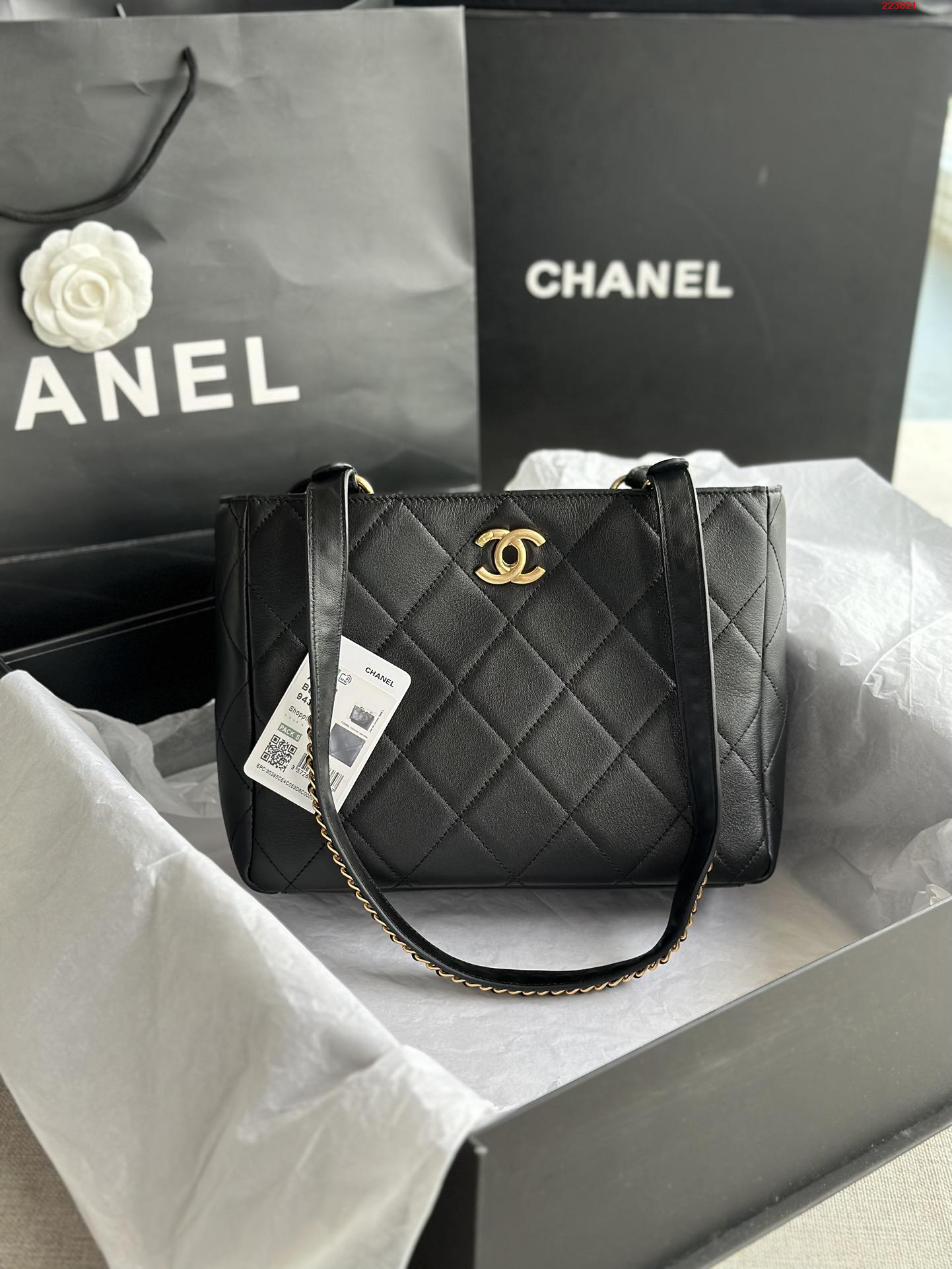 CHANEL    型号AS3508  22K新款购物包 