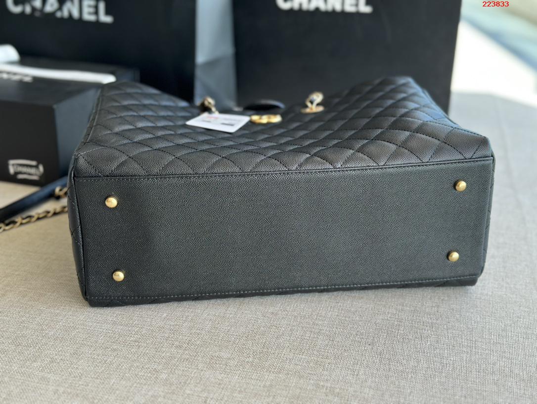 CHANEL    型号A935252019春夏新款购物大号手提包 