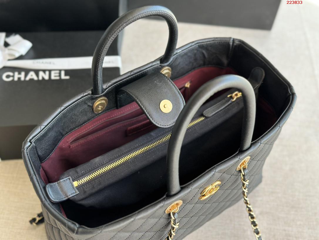 CHANEL    型号A935252019春夏新款购物大号手提包 