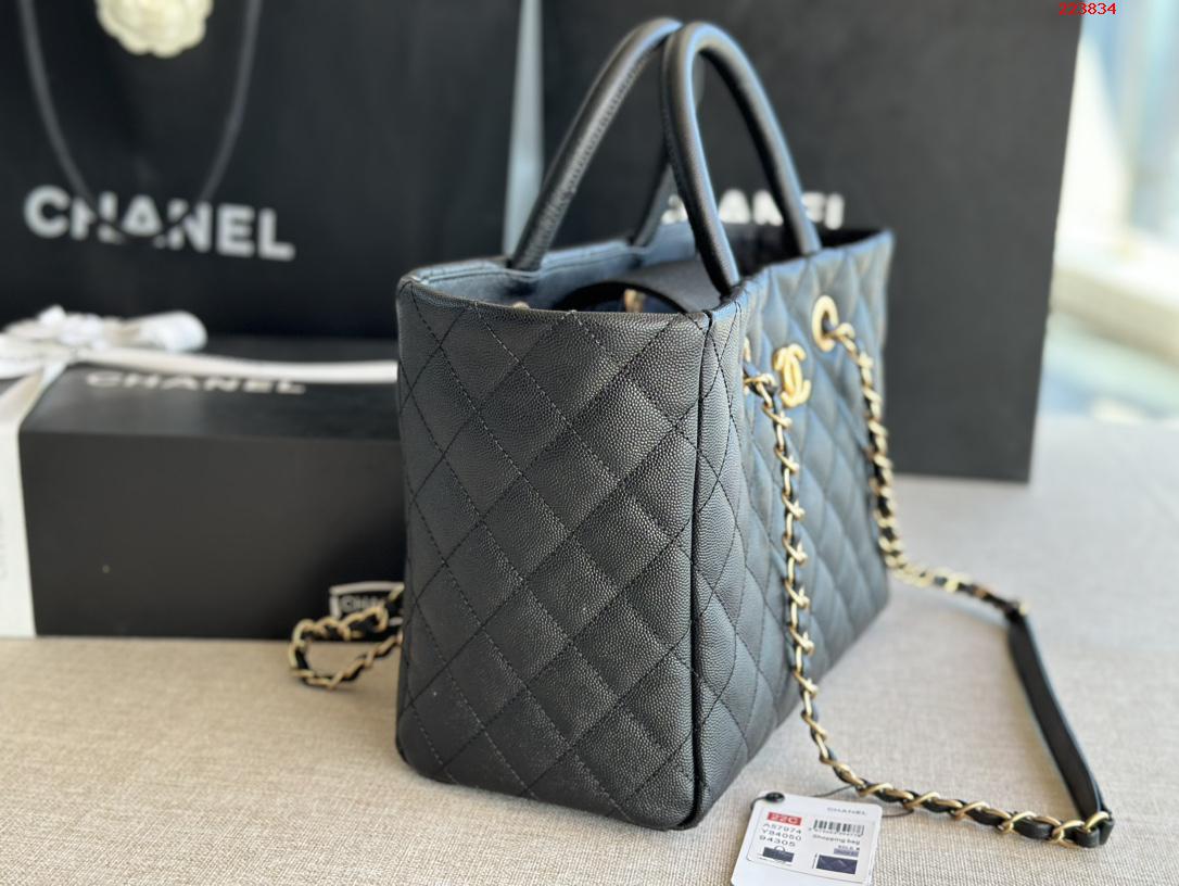 CHANEL    型号A935252019春夏新款购物大号手提包 