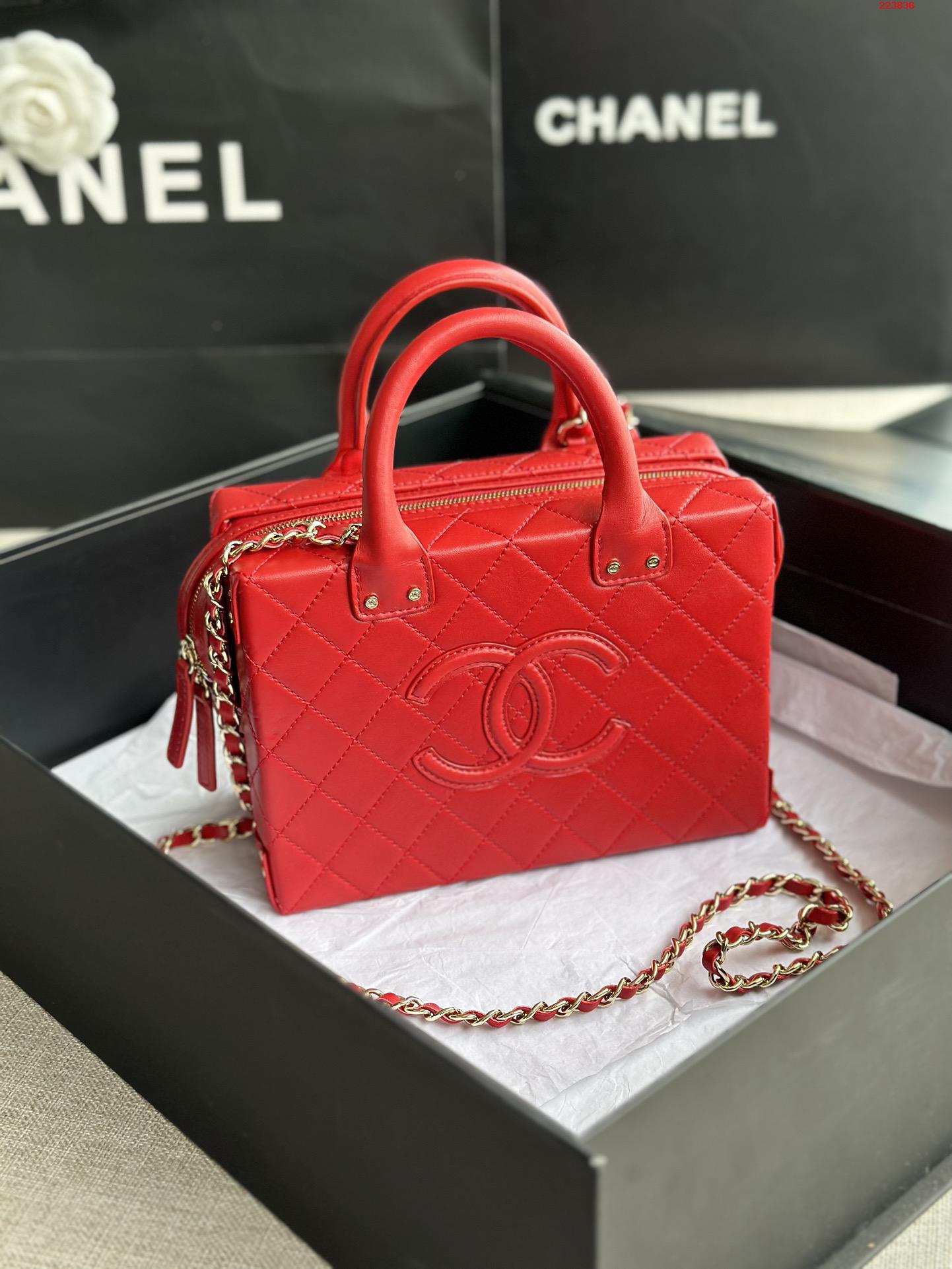 CHANEL     大号 AS33452022年秋冬新款 化妆盒子包  