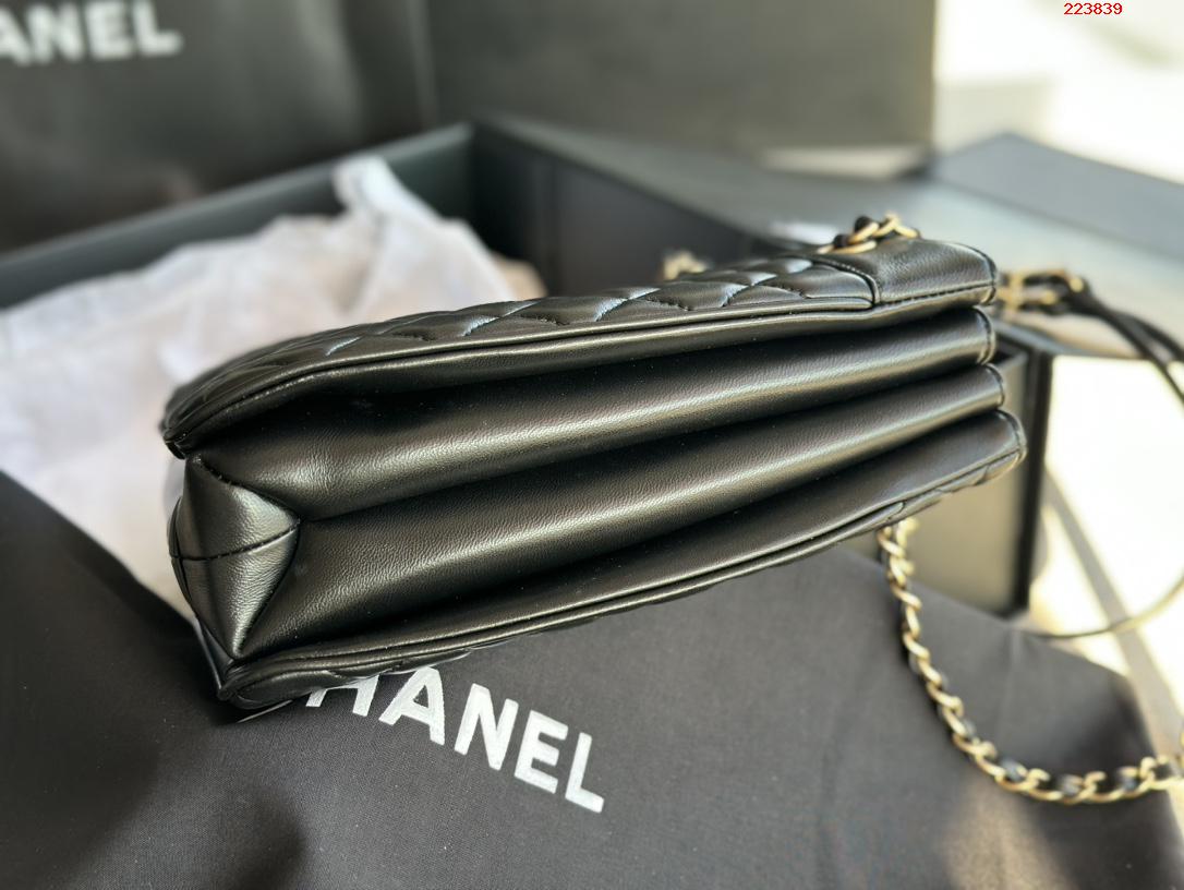 CHANEL   型号 57030    秋冬款购物袋 羊皮系列 