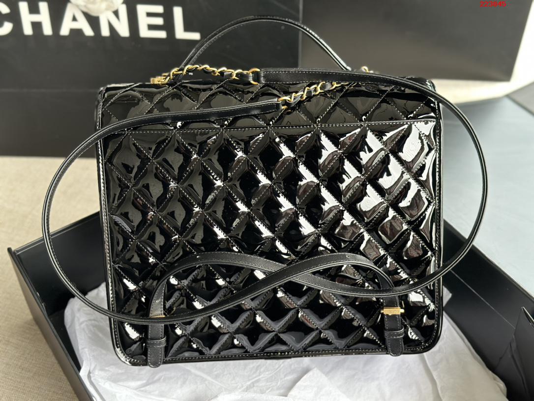 CHANEL    型号AS3662   2022年最火邮差包 