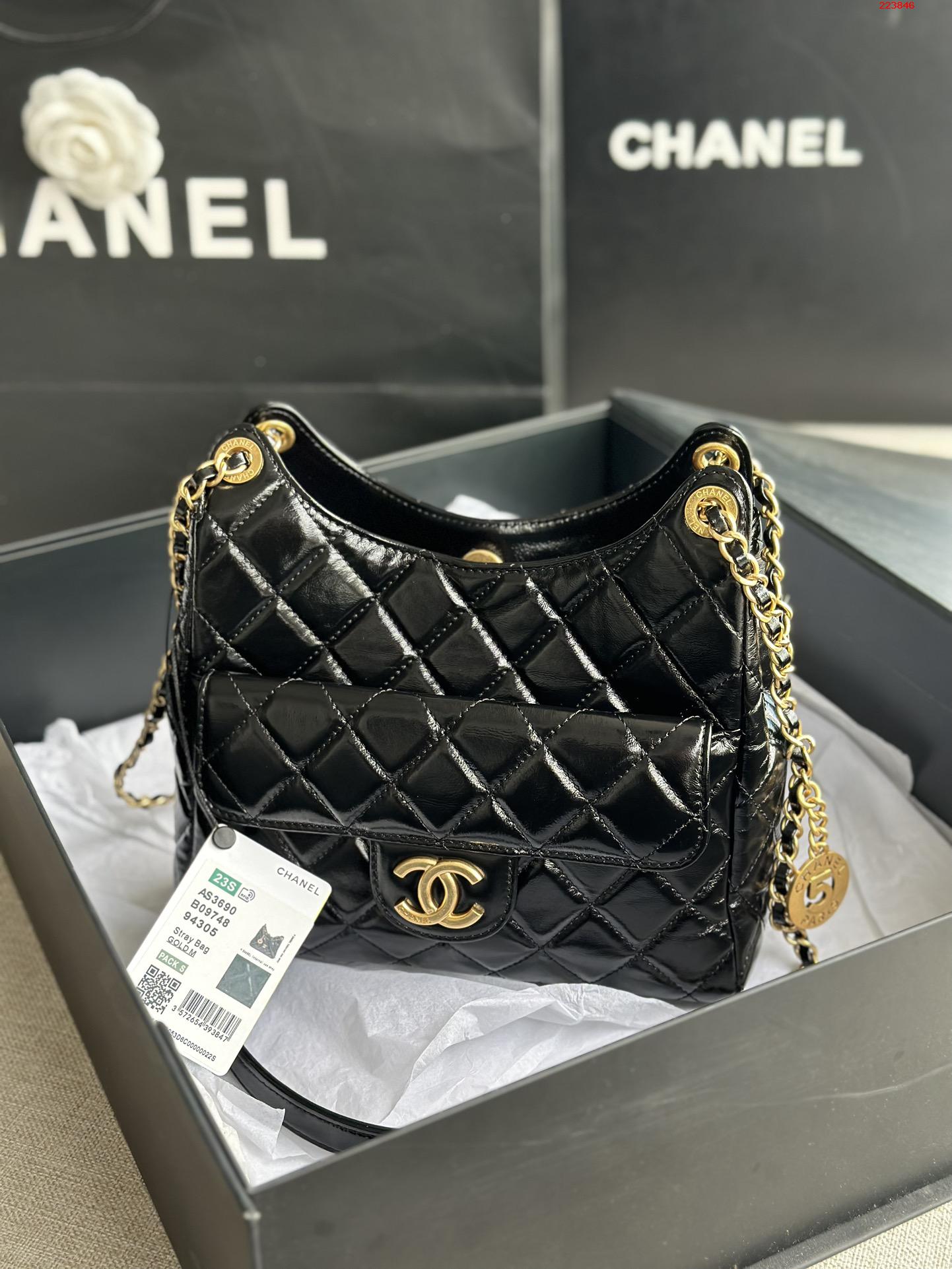 CHANEL    中号AS3609   2023年早春新款 油腊皮系列 