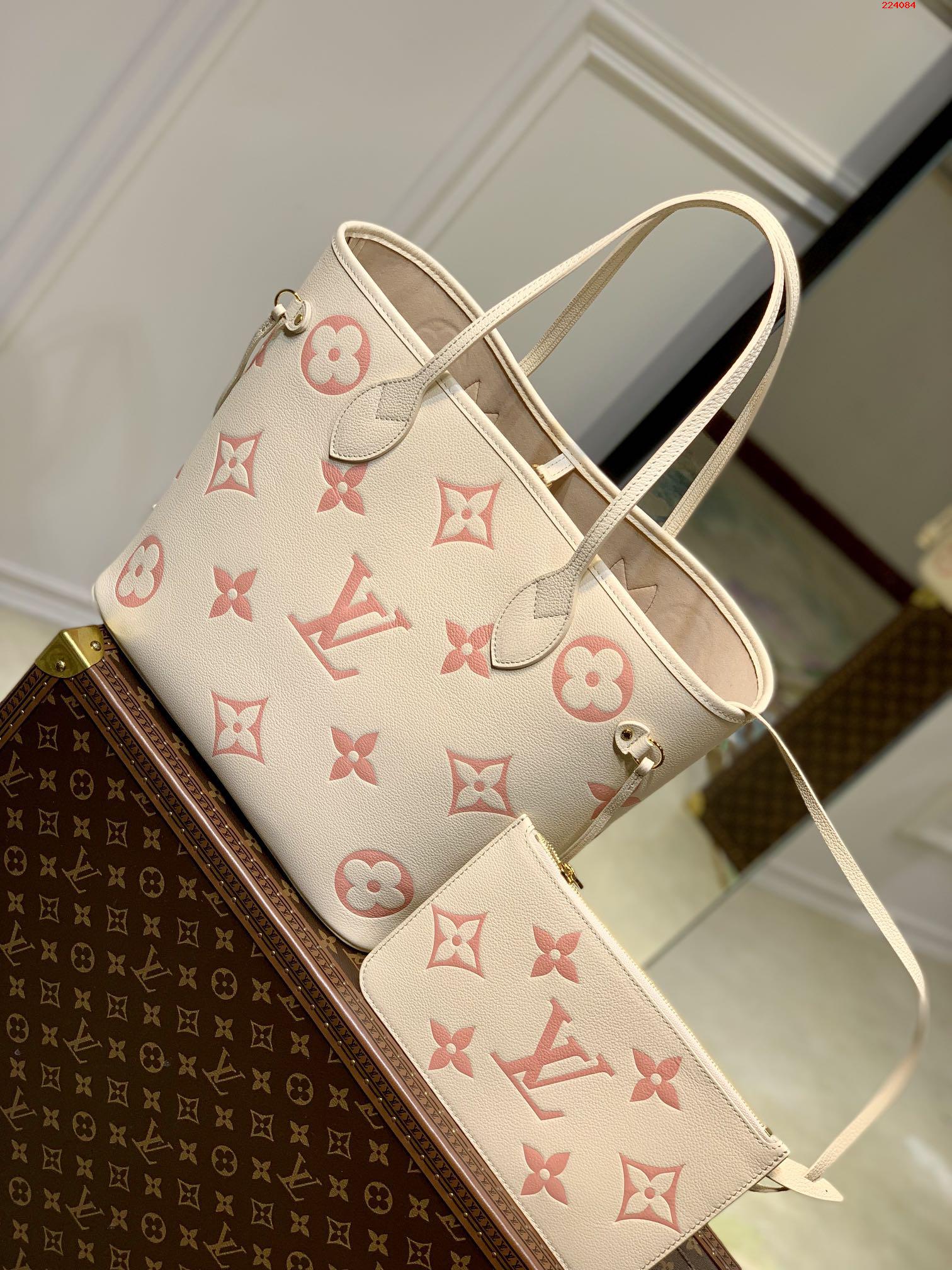   M21579本款 Neverfull 中号手袋