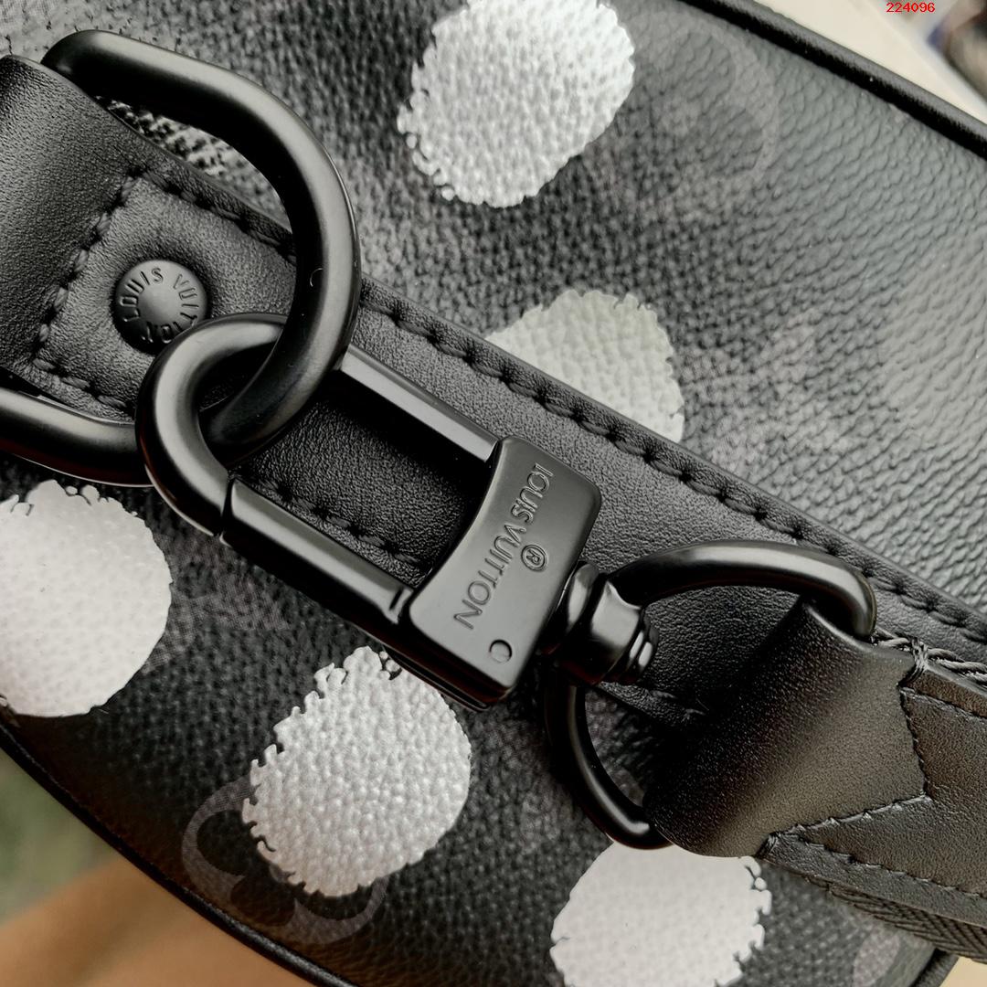  M46406黑花丝印Keepall 25 手袋是路易威登经典旅行袋的迷你版本 